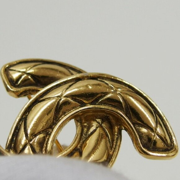 CHANEL Cocomark Matelasse Brooch Gold ⭐ - Picture 8 of 9